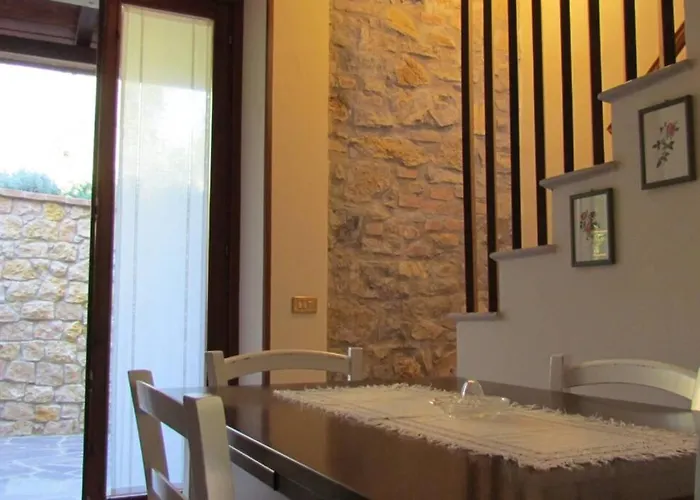 Holiday home Il Picchio Ravigliano